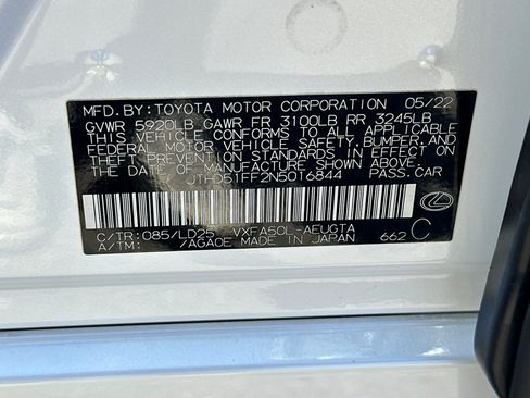 Used 2022 Lexus LS 500 w/ Cold Weather Package (CK) RWD image 29