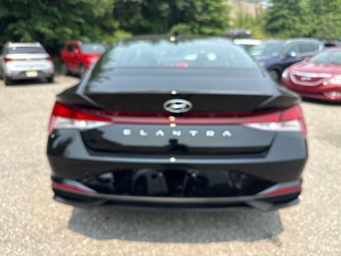 Used 2023 Hyundai Elantra SEL FWD image 18