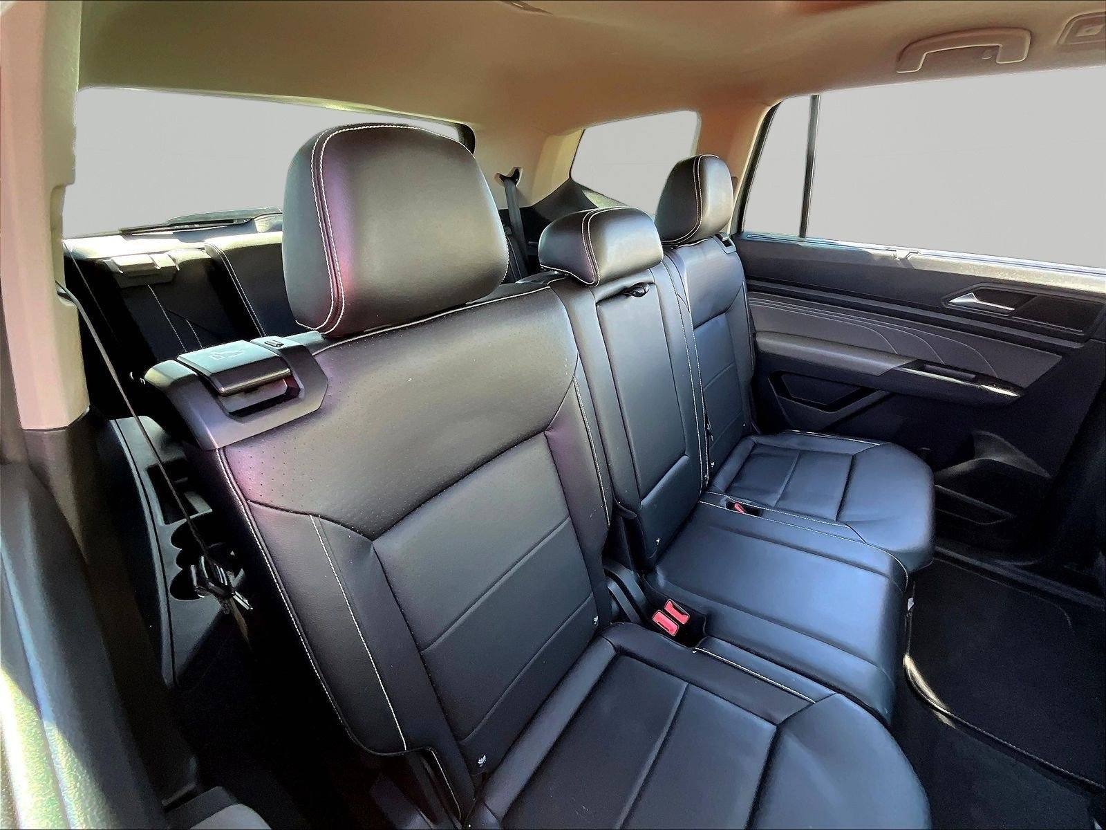 Used 2023 Volkswagen Atlas SEL AWD/4WD image 25