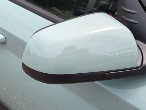 New 2025 Hyundai Venue SEL image 10