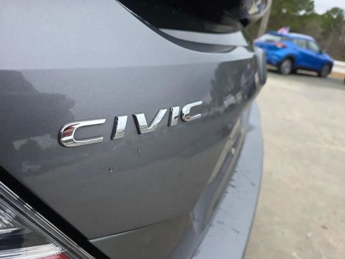 Used 2019 Honda Civic EX image 10