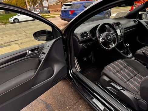 Used 2012 Volkswagen GTI 2-Door FWD image 8