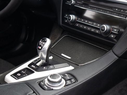 Used 2013 BMW M6 Convertible RWD image 28