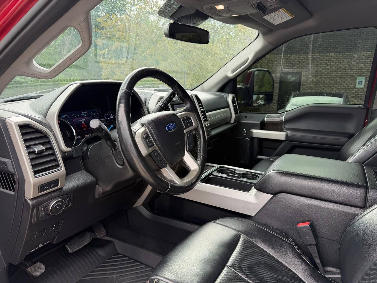 Used 2021 Ford F250 Lariat w/ Lariat Ultimate Package AWD/4WD image 13