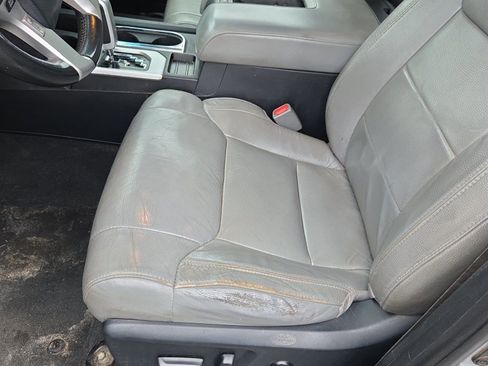 Used 2017 Toyota Tundra Limited w/ Limited Premium Package image 12