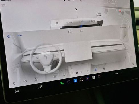 Used 2023 Tesla Model Y AWD image 27