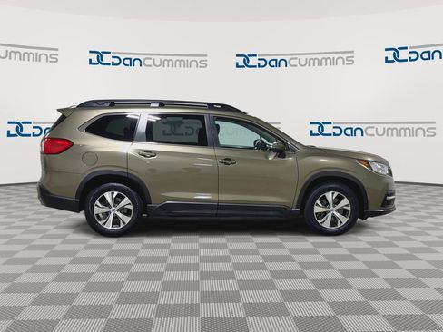 Used 2022 Subaru Ascent Premium AWD/4WD image 2