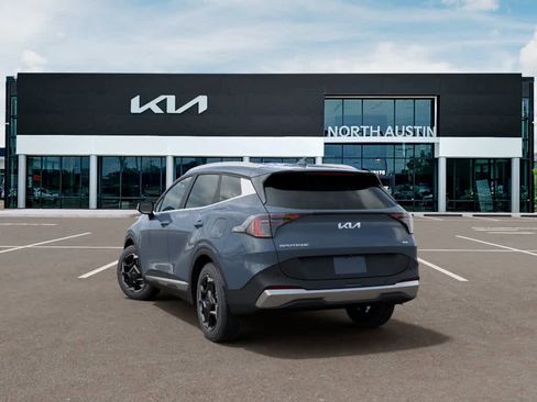 New 2026 Kia Sportage EX image 4