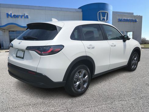 New 2027 Honda HR-V LX image 4