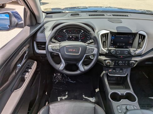 Used 2021 GMC Terrain SLT w/ Infotainment Package II FWD image 18