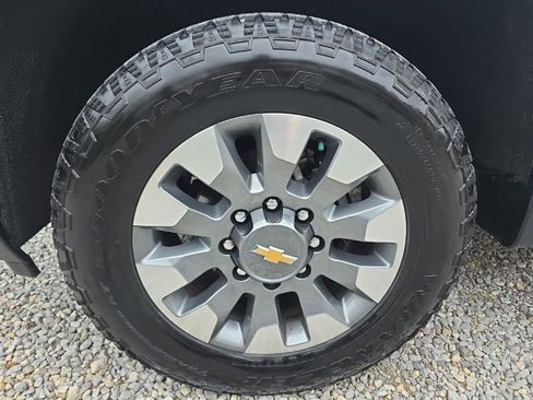 Used 2025 Chevrolet Silverado 2500 Custom w/ Custom Value Package AWD/4WD image 12