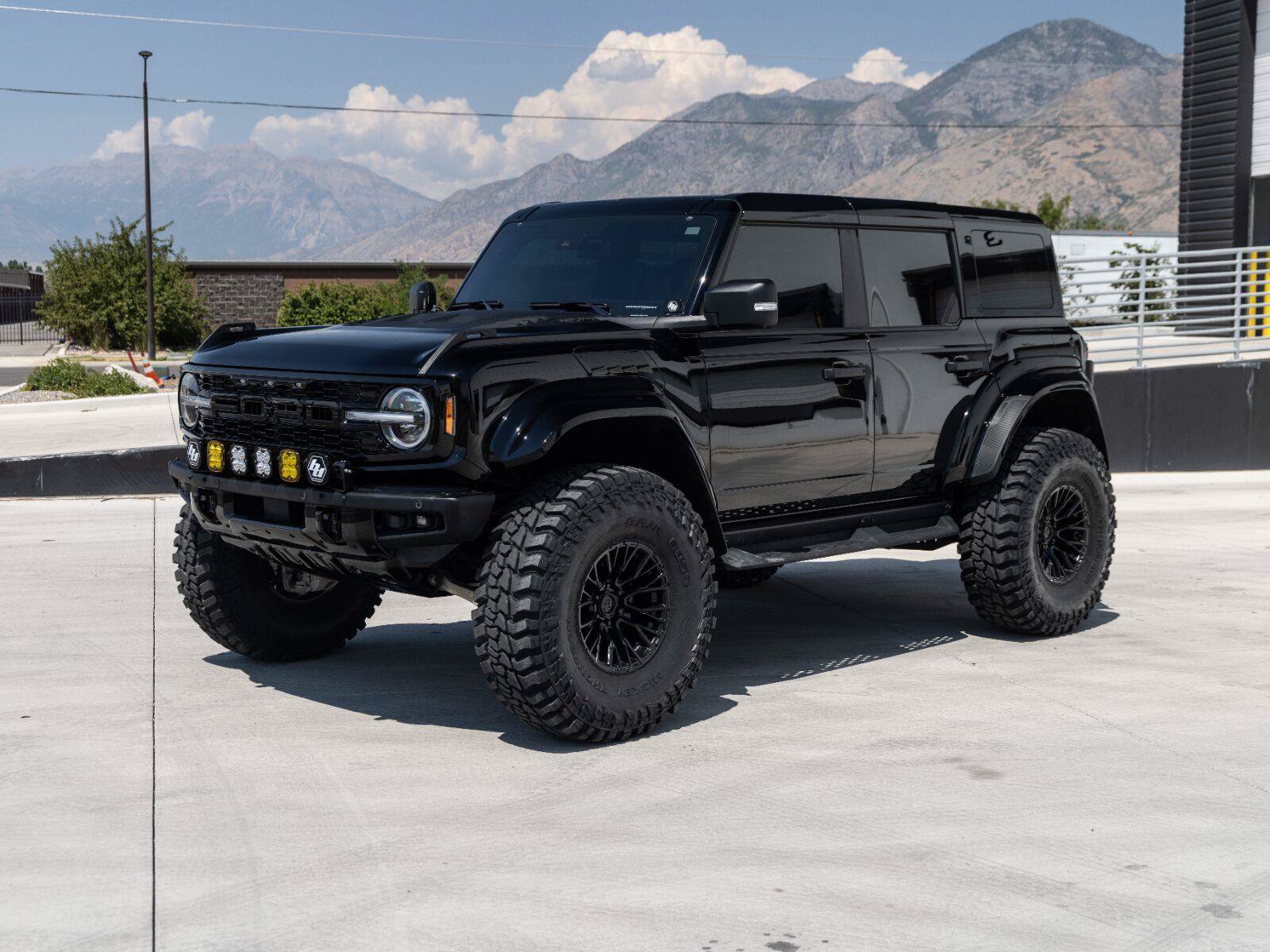 Used 2025 Ford Bronco Raptor w/ Interior Carbon Fiber Pack AWD/4WD image 10