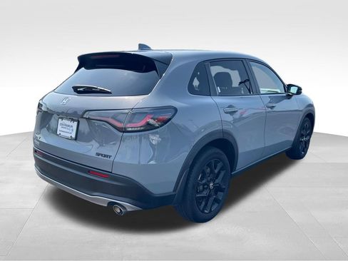 Used 2023 Honda HR-V Sport image 5