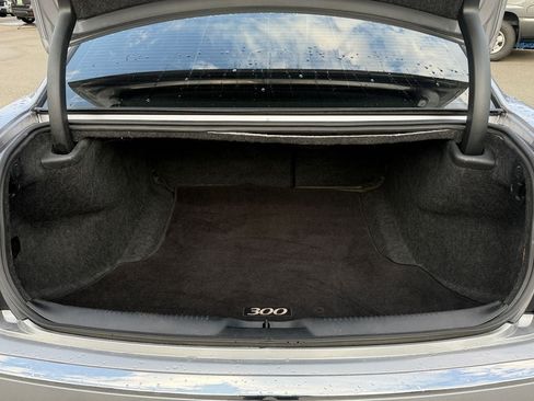 Used 2016 Chrysler 300 C RWD image 22