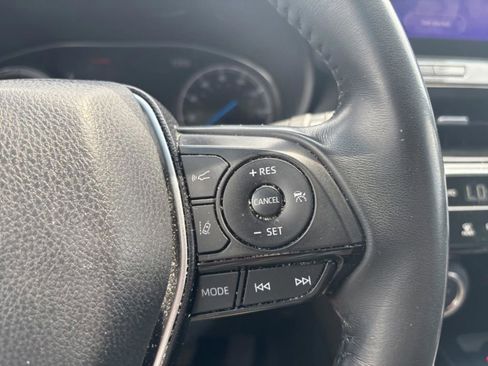 Used 2023 Toyota Venza Nightshade AWD/4WD image 12