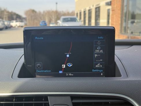 Used 2018 Audi Q3 2.0T Premium Plus w/ Premium Plus Package image 30