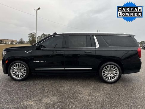Used 2023 GMC Yukon XL Denali w/ Advanced Technology Package image 7