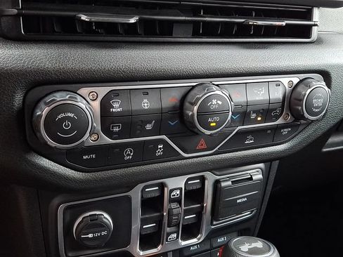 Certified 2025 Jeep Wrangler Unlimited Sport AWD/4WD image 15