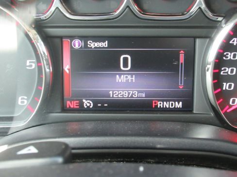 Used 2015 GMC Sierra 1500 SLE w/ SLE Value Package RWD image 29