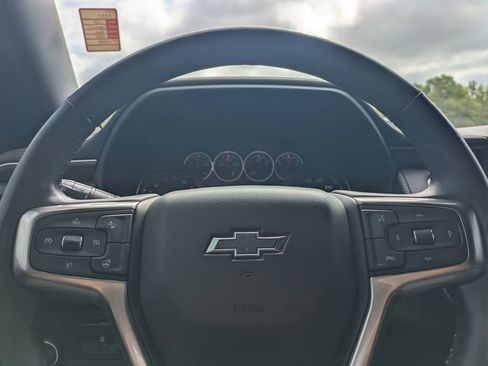 Used 2021 Chevrolet Tahoe Z71 w/ Z71 Signature Package image 31