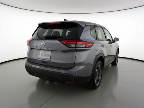 Used 2025 Nissan Rogue SV FWD image 9