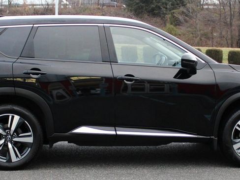 Certified 2023 Nissan Rogue Platinum w/ Platinum Premium Package image 5