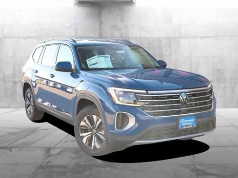 New 2026 Volkswagen Atlas SE image 2