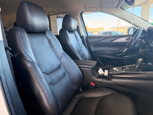 Used 2019 MAZDA CX-9 Touring image 34