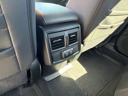 Used 2025 Subaru Forester Wilderness w/ Convenience Package AWD/4WD image 18