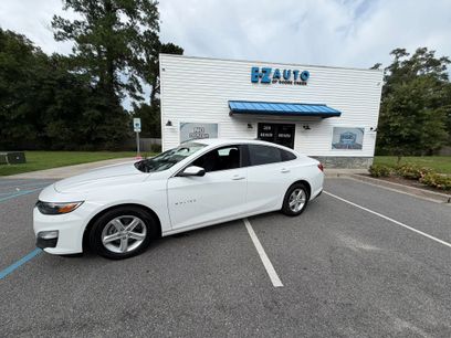 Used 2023 Chevrolet Malibu LS w/ Driver Confidence Package