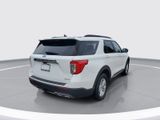 Certified 2022 Ford Explorer XLT w/ Equipment Group 202A image 4