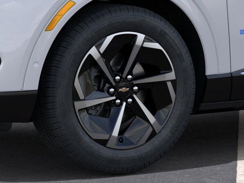 New 2025 Chevrolet Equinox EV LT w/ LPO, Blackout Package image 10