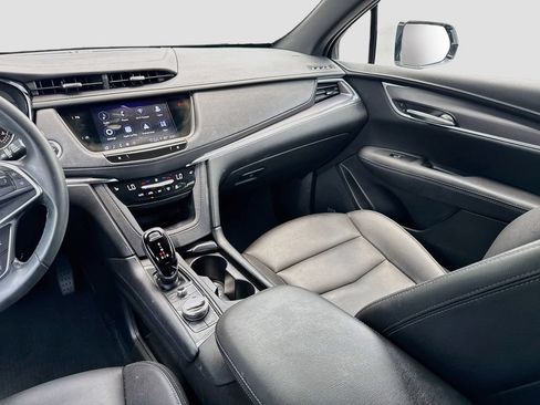 Used 2024 Cadillac XT5 Luxury FWD image 24