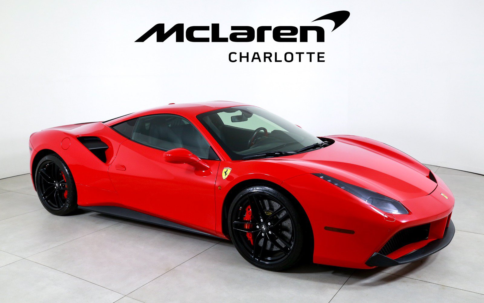 Used 2017 Ferrari 488 GTB RWD image 2