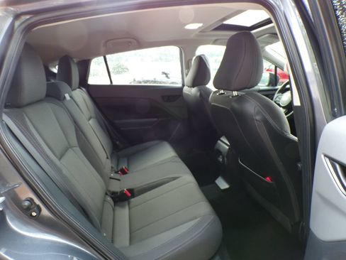 Used 2024 Subaru Crosstrek 2.0i Premium AWD/4WD image 21