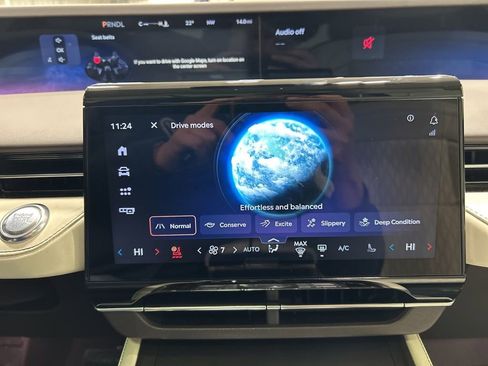 New 2026 Lincoln Nautilus Black Label w/ Jet Appearance Package image 22