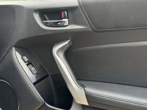 Used 2020 Toyota 86 RWD image 24