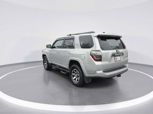 Certified 2022 Toyota 4Runner TRD Off-Road Premium image 6
