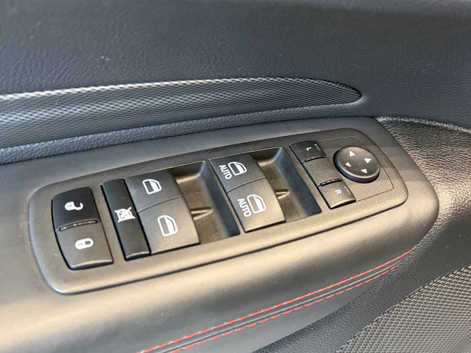 Used 2023 Dodge Durango R/T w/ Blacktop Package AWD/4WD image 13