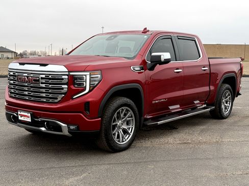 Used 2024 GMC Sierra 1500 Denali w/ Technology Package image 10