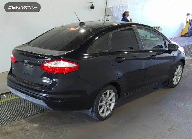 Used 2019 Ford Fiesta SE w/ Equipment Group 201A FWD image 2