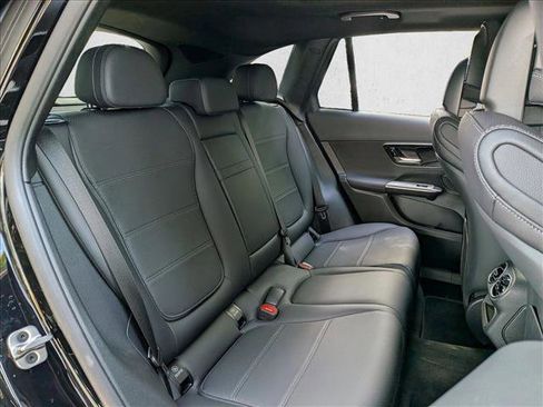 Certified 2026 Mercedes-Benz GLC 300 image 18