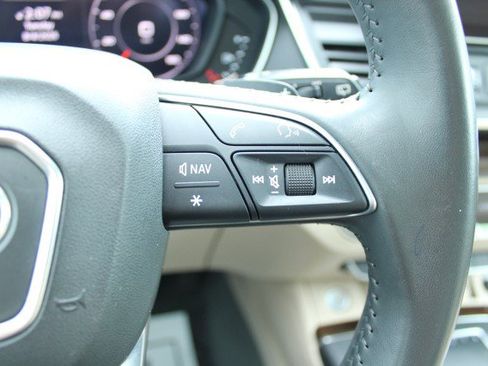 Used 2019 Audi Q5 2.0T Premium Plus w/ Premium Plus Package AWD/4WD image 18