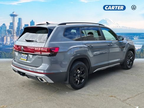 Used 2024 Volkswagen Atlas Peak Edition SEL AWD/4WD image 3