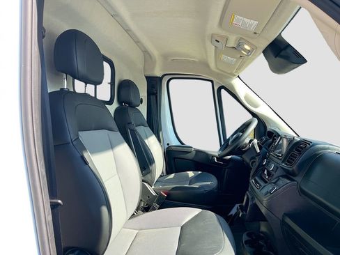 Used 2024 RAM ProMaster 2500 w/ Convenience Group image 25