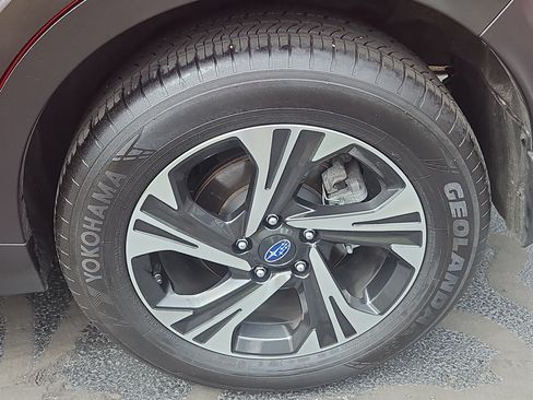 Certified 2025 Subaru Crosstrek 2.5i Premium AWD/4WD image 26