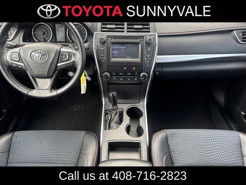 Used 2015 Toyota Camry SE FWD image 4