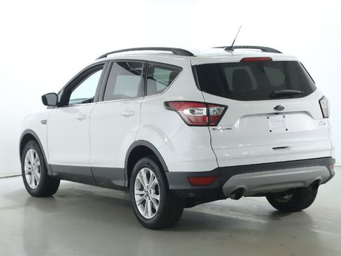 Used 2018 Ford Escape SE w/ Ford Safe & Smart Package image 40
