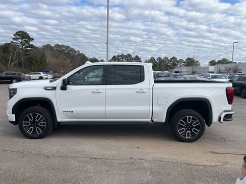 Used 2025 GMC Sierra 1500 AT4 w/ AT4 Premium Package image 8
