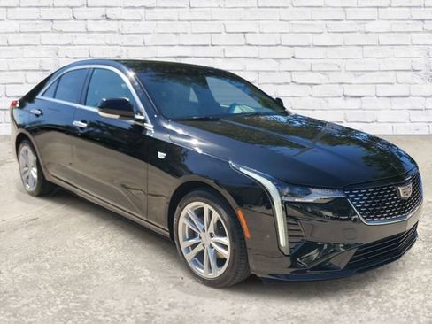 Certified 2025 Cadillac CT4 Luxury RWD image 5
